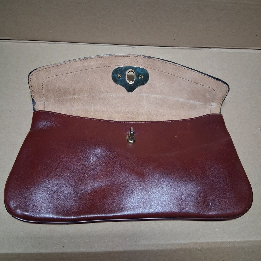 Vintage Etienne Aigner Burgundy Leather Clutch + Mirror Set NOS Gold Hardware - Picture 12 of 13